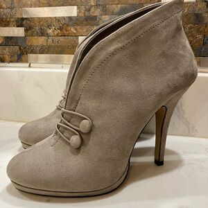 Ladies faux suede ankle boots size 8 KS2 brand very nice condition